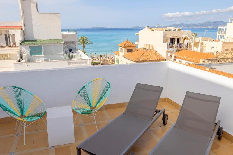 Double Room with Terrace image 3