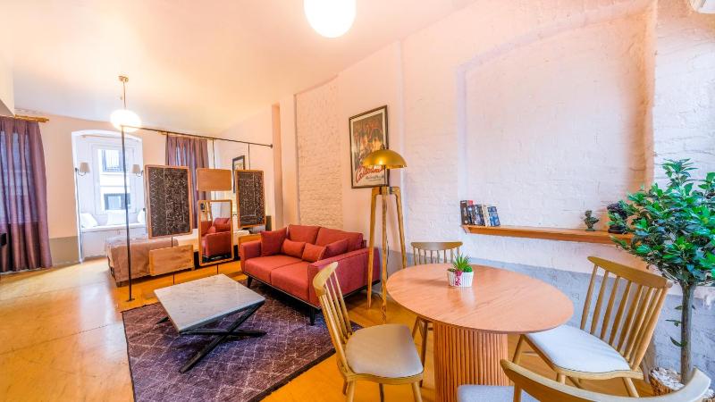 Mayer Loft Suites - image 1
