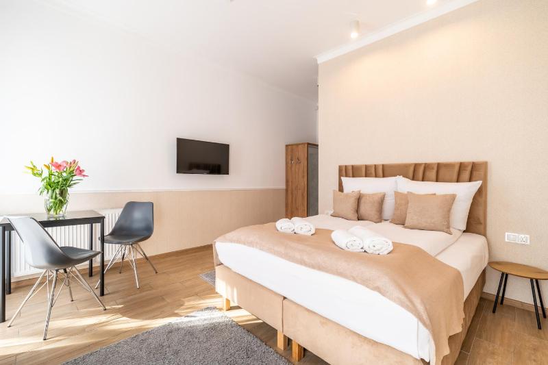 Apartment with Kitchenette (2 Adults) image 4