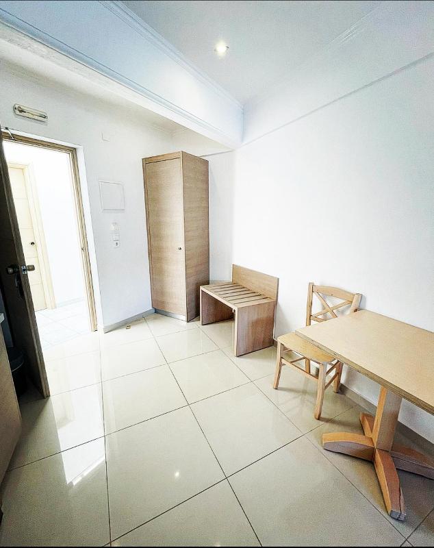 Suite with Side Sea View image 4