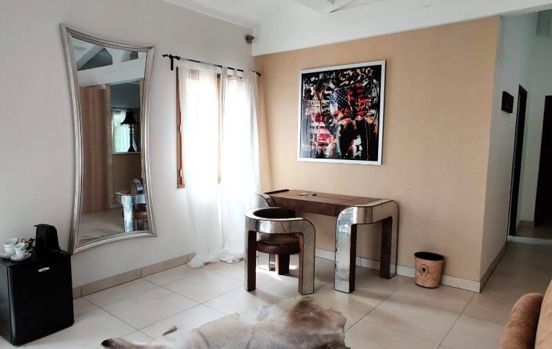 Maison Prestige Saint Tropez by Roberto Geissini - image 18