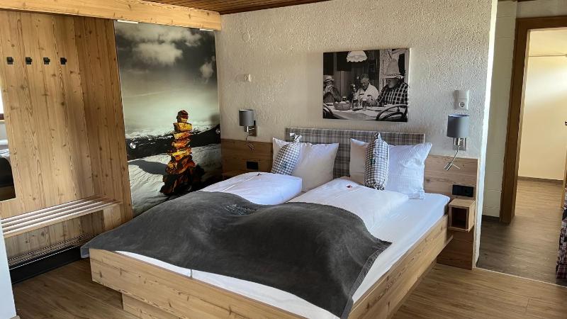 Standard Double Room image 1