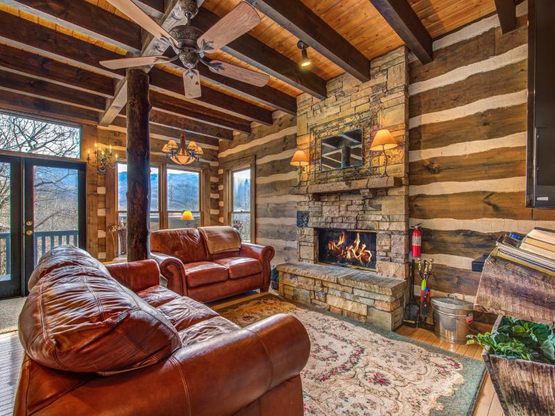 Little Bear, 1 Bedroom, Sleeps 2, Wood Fireplace, Pool Access, Pool Table Images