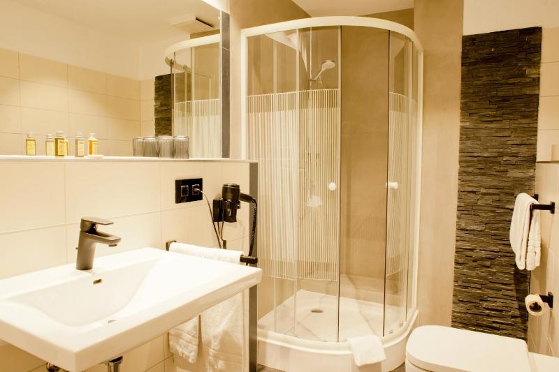 Junior Suite image 3