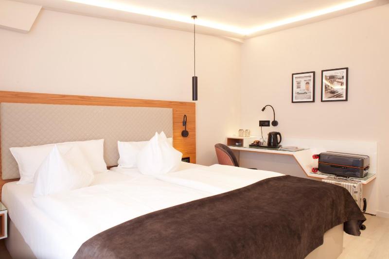 Junior Suite image 2