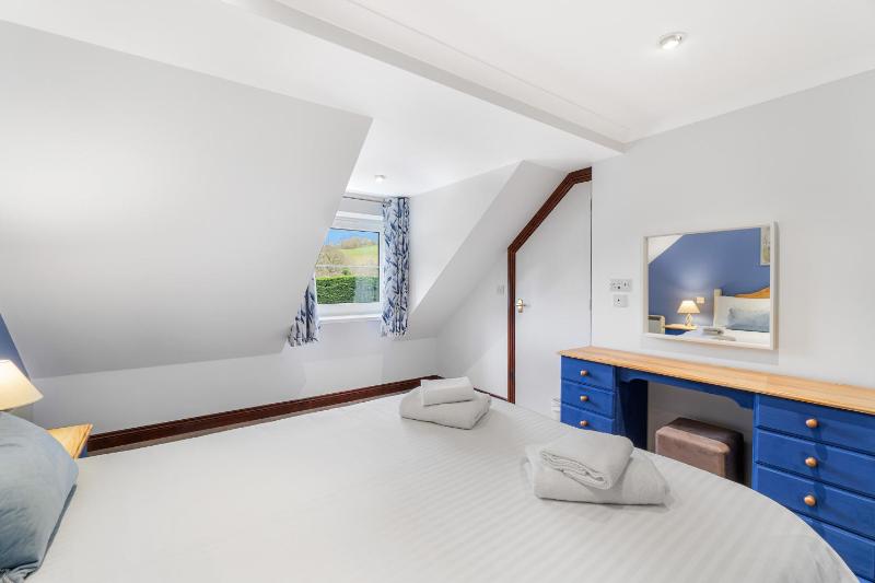 1 Bedroom Valley View Cottage image 3