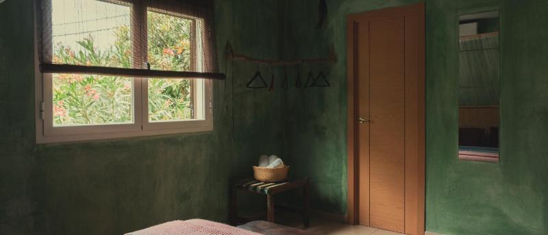 Large Double Room image 3