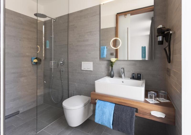 Executive Room image 4