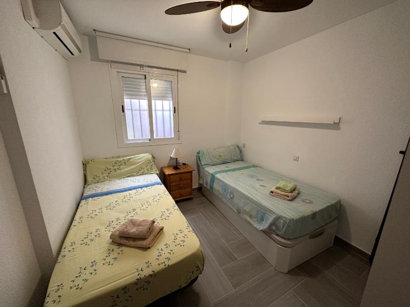 Gran apartamento céntrico y muy cerca de la playa - image 17