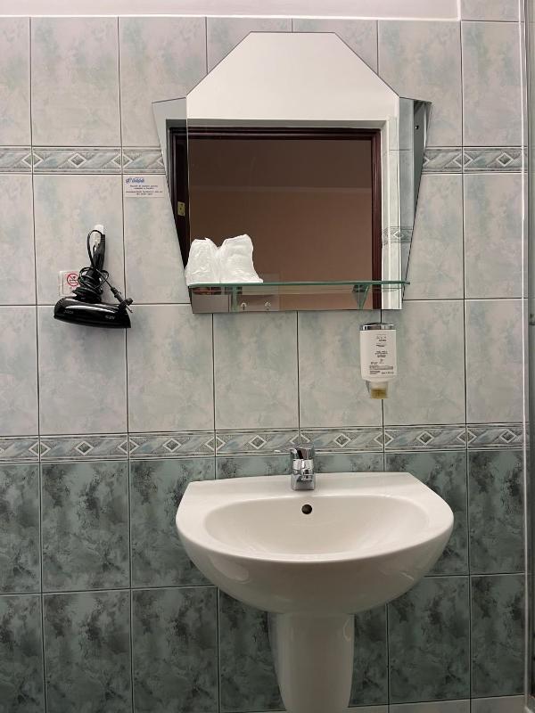 Double Room image 2