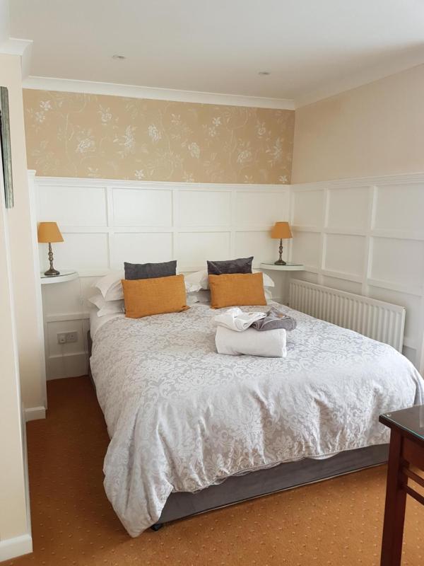 King Room image 4