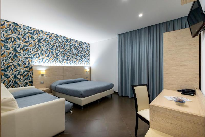 Triple Room - Ground Floor image 1