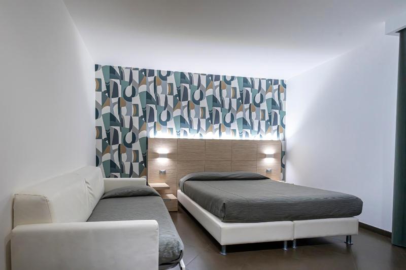 Alaba Hotel - image 41