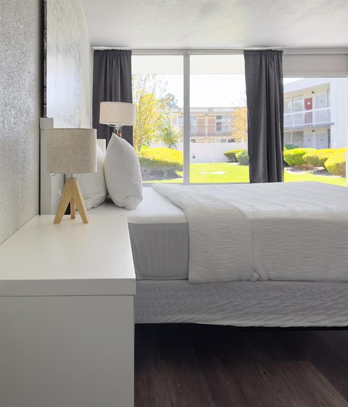 Standard Queen Room image 3