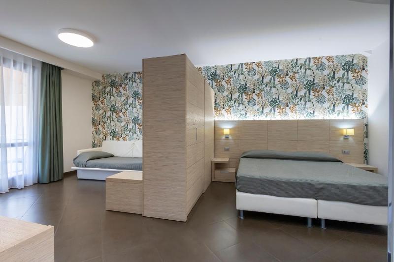 Junior Suite image 1