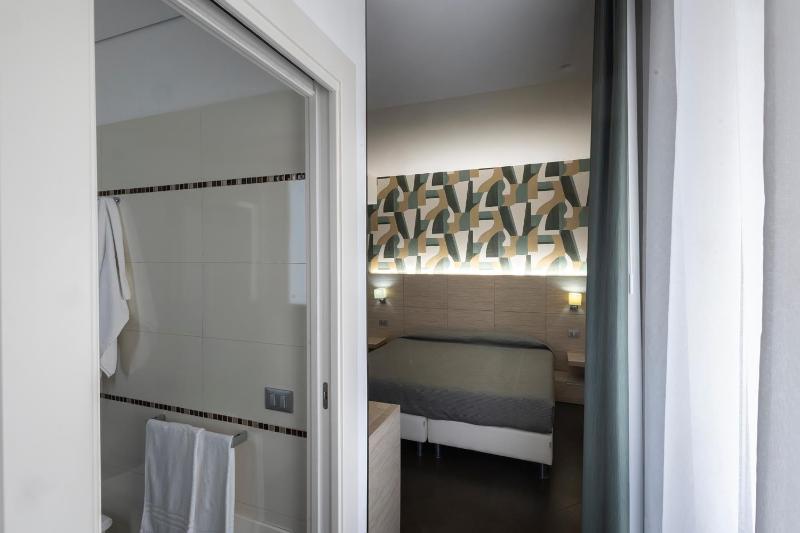 Superior Double or Twin Room with Balcony image 1