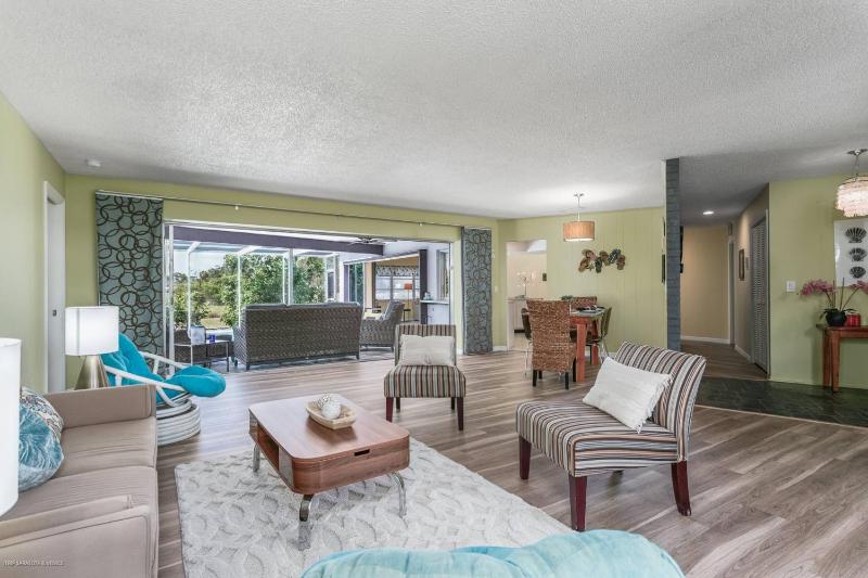 Brady B Pool Home - image 31