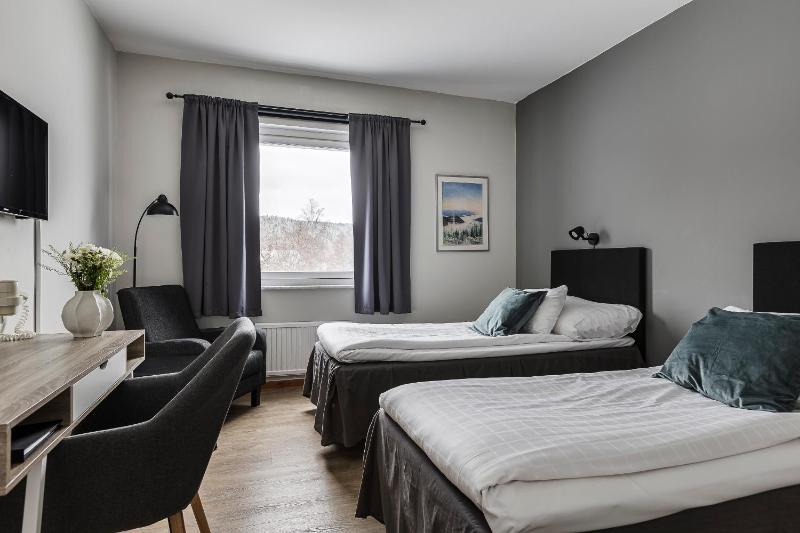 Double or Twin Room image 2