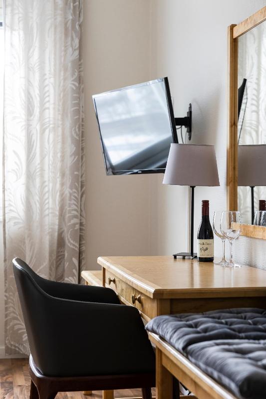 Single Room image 4