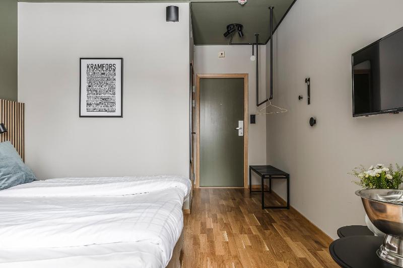 Deluxe Double Room image 3