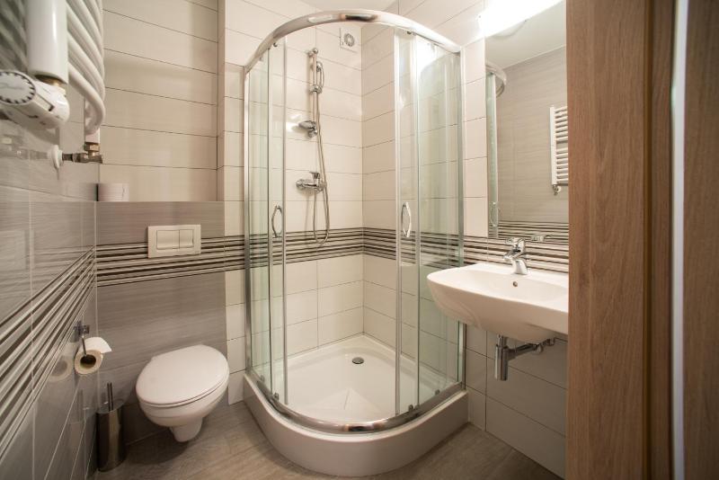 Single Room image 3