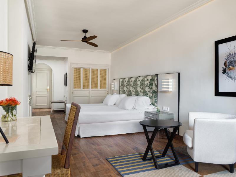 Double Room (1 Adult) image 4