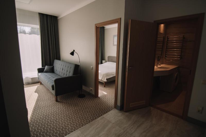 One-Bedroom Apartment image 1