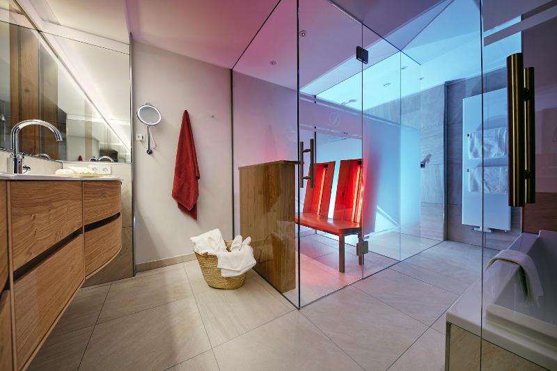 Junior Suite Gartenlage mit Sauna image 4
