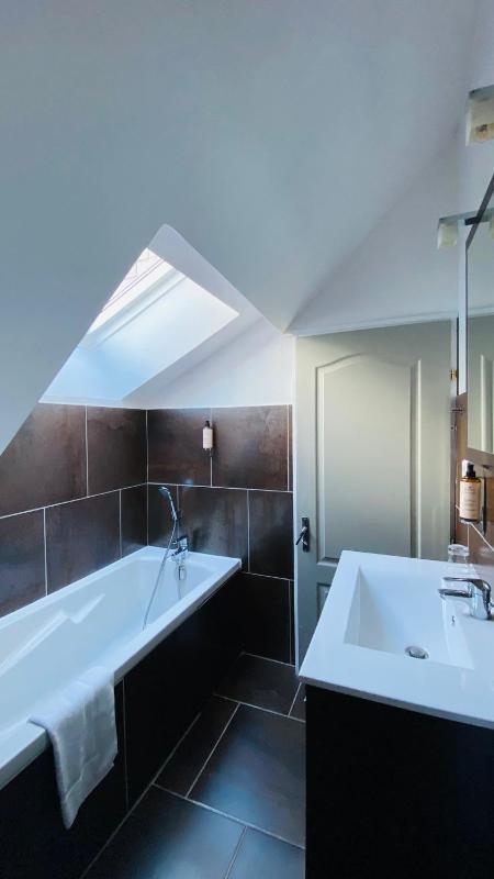 Two-Bedroom House image 2
