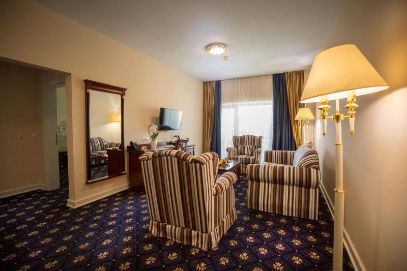 Junior Suite image 4