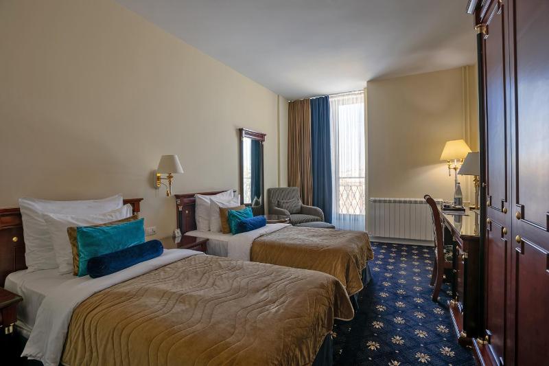 Junior Suite image 3