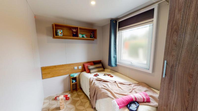 Three-Bedroom Mobile Home 8 people 