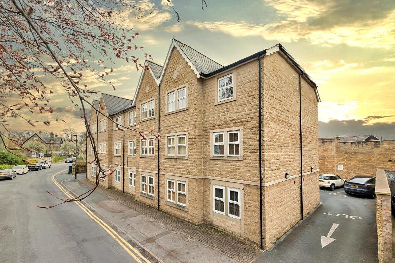 Finest Retreats - Mowbray - image 4