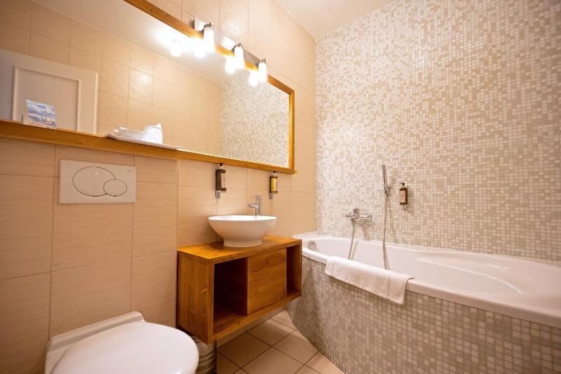 Standard Single Room image 3