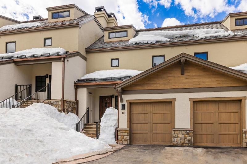 3BR 35BA Townhome Steps to Beaver Creek Village & Lifts - image 16