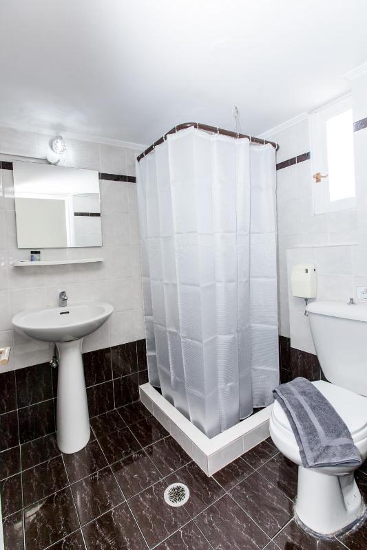 Double Room with Sea View image 4