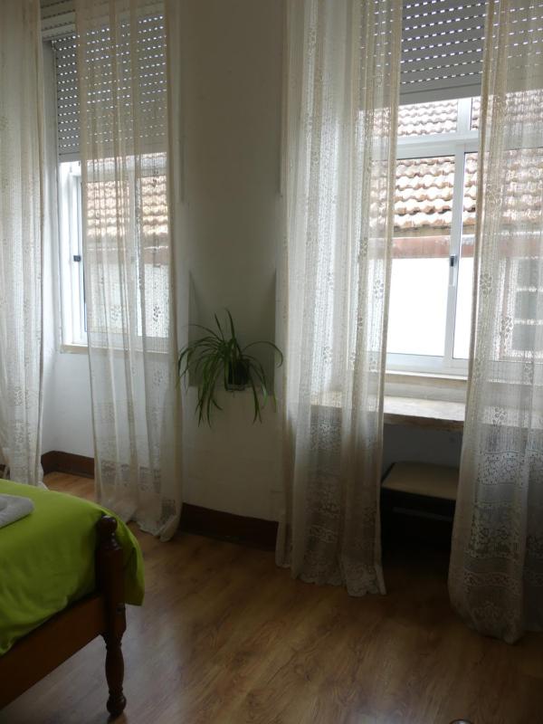 Triple Room with Private Bathroom image 2