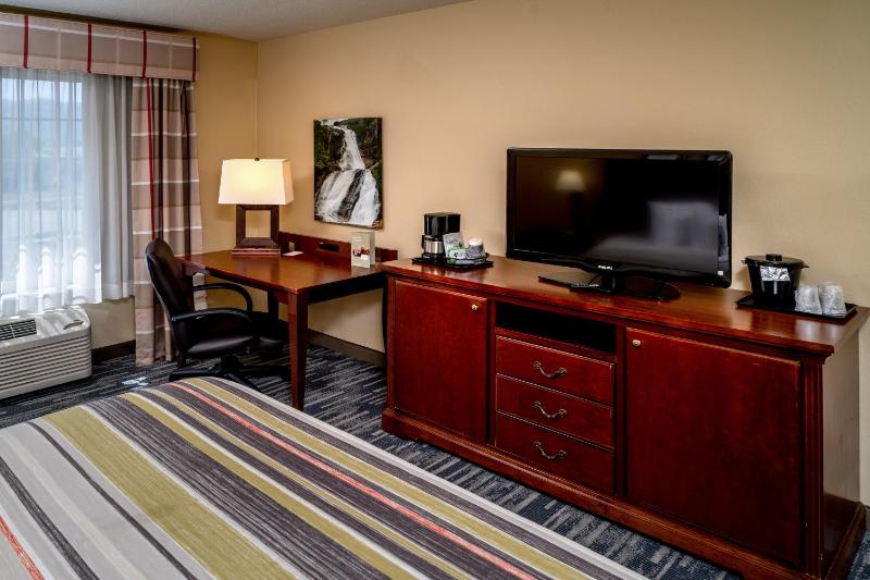 King Room - Non-Smoking image 3