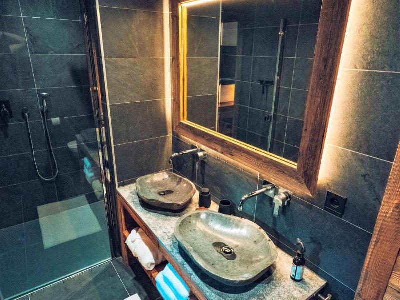 Chalet (11 Adults) image 3