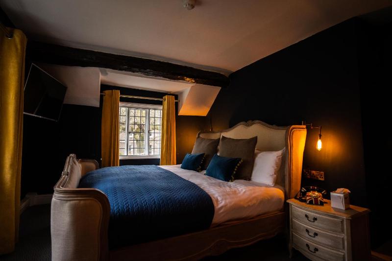 Finest Room image 4