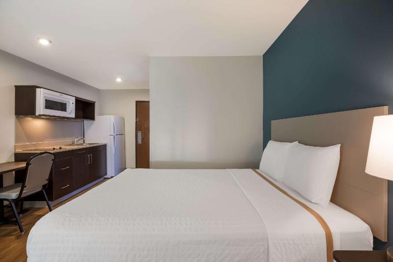 Standard Double Room - Non-Smoking image 2