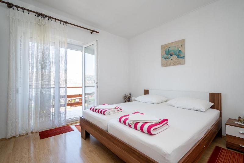 Apartments by the sea Pag - 20961 - image 13