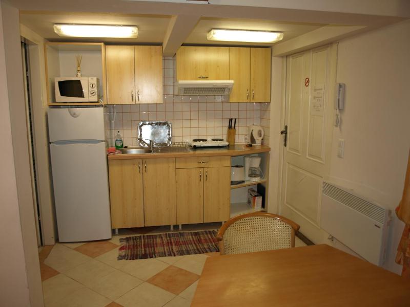 Studio Apartment (4 Adults) image 2
