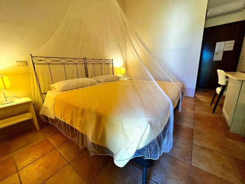 Small Double or Twin Room image 1