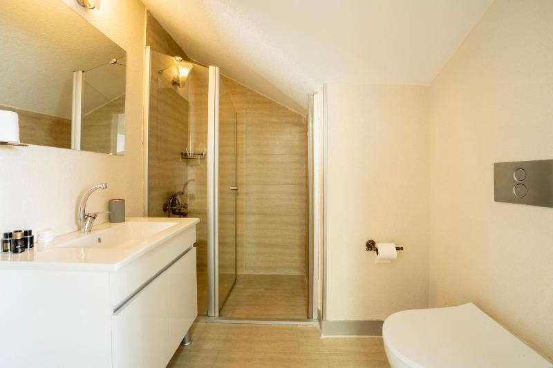 Budget Double or Twin Room image 4