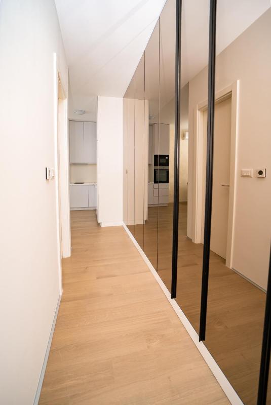 Royal Residence Apartment - image 10