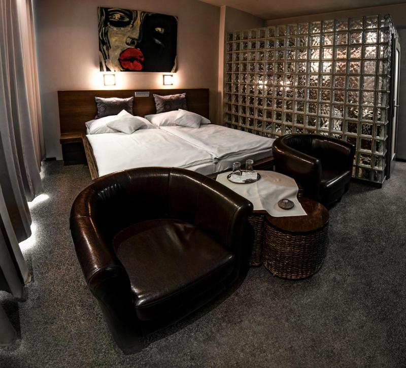 Standard Double or Twin Room image 1