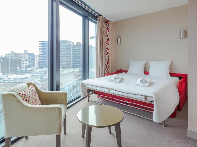 Junior King Suite image 2