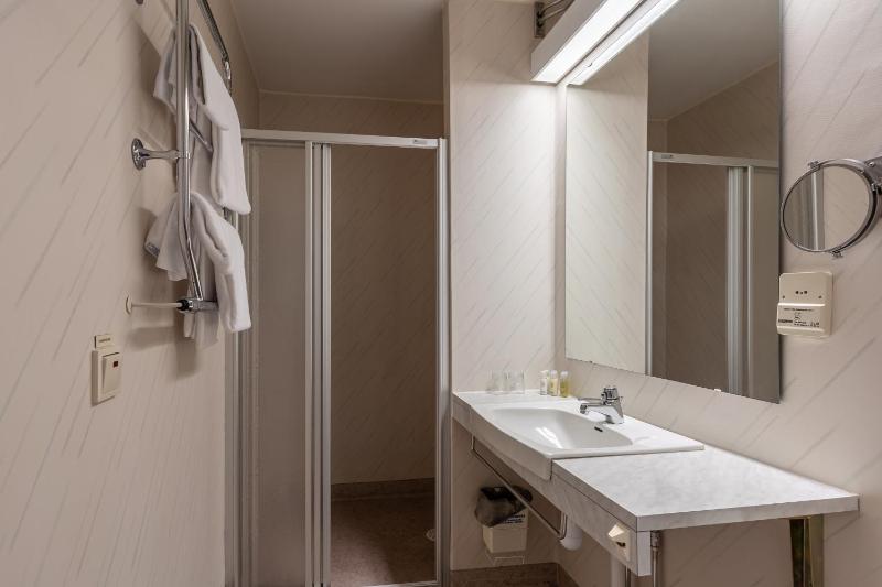 Double or Twin Room image 1
