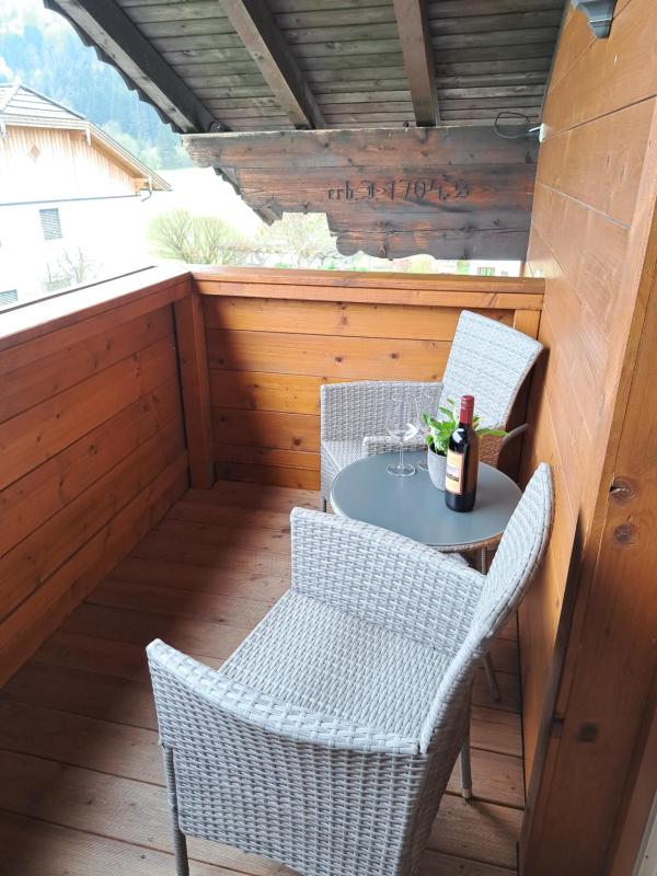 Apartment with Mountain View image 3